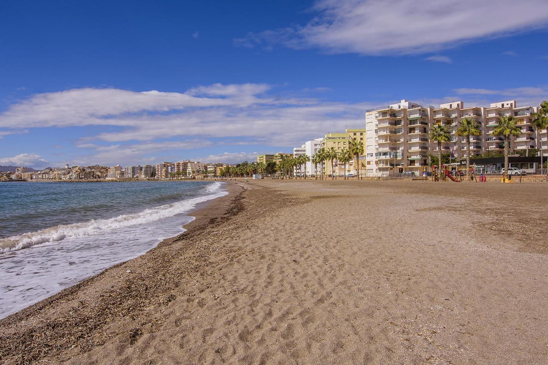 Aguilas Delicias Piscina Wifi Ac Parking Gratis 外观 照片
